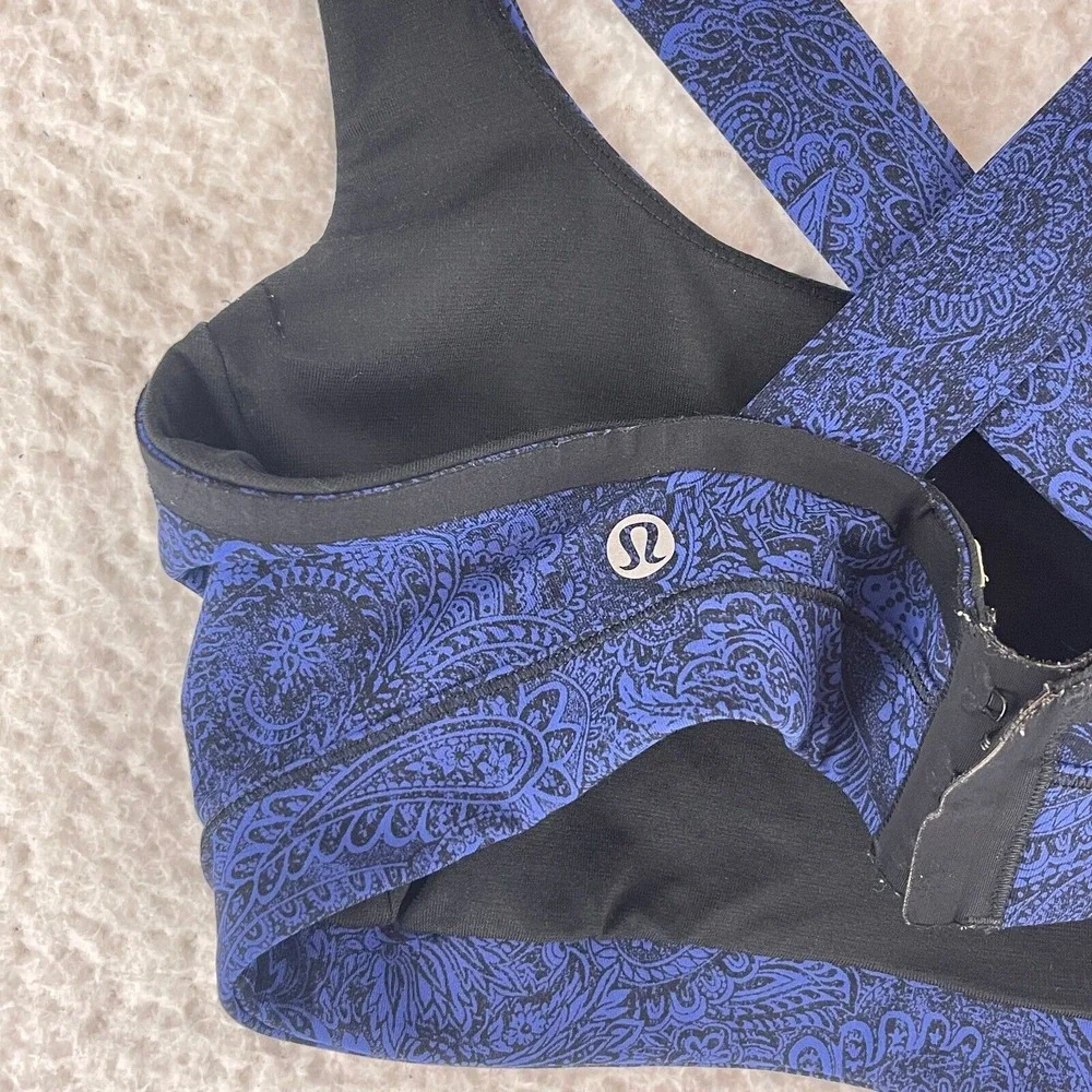 Lululemon Blue Paisley Fast Time Sports Bra Womens Athletic Yoga Active Size 4‎